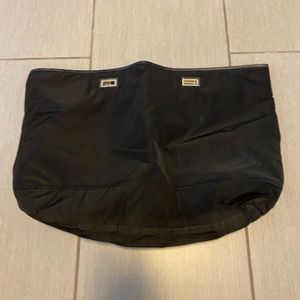 Lo & Sons - The Seville Shell (15 Inch) - Black